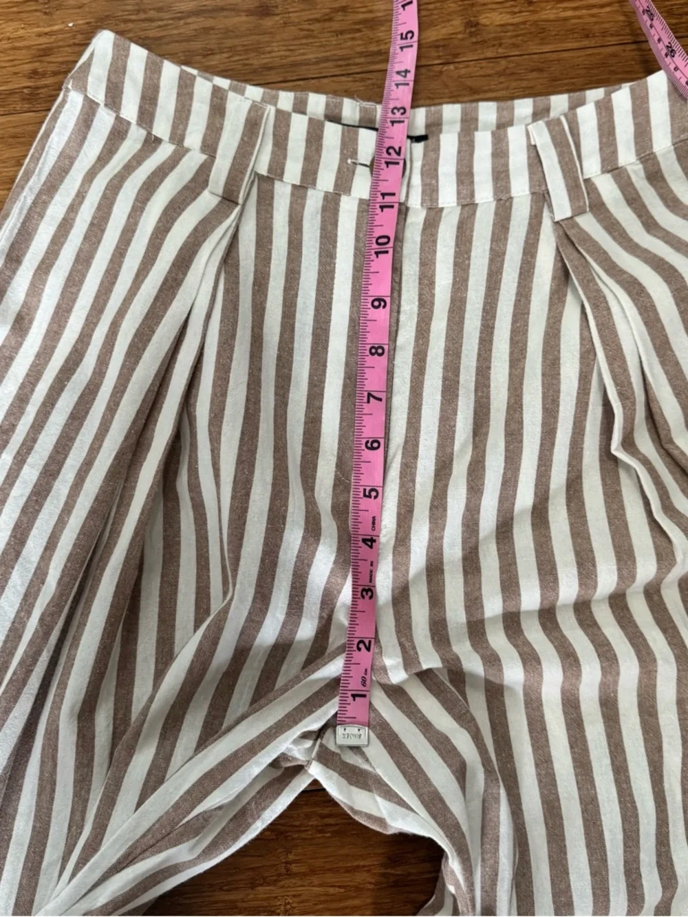 Nasty Gal striped tapered trouser off white/tan 100% cotton Size 4 - Picture 6 of 10